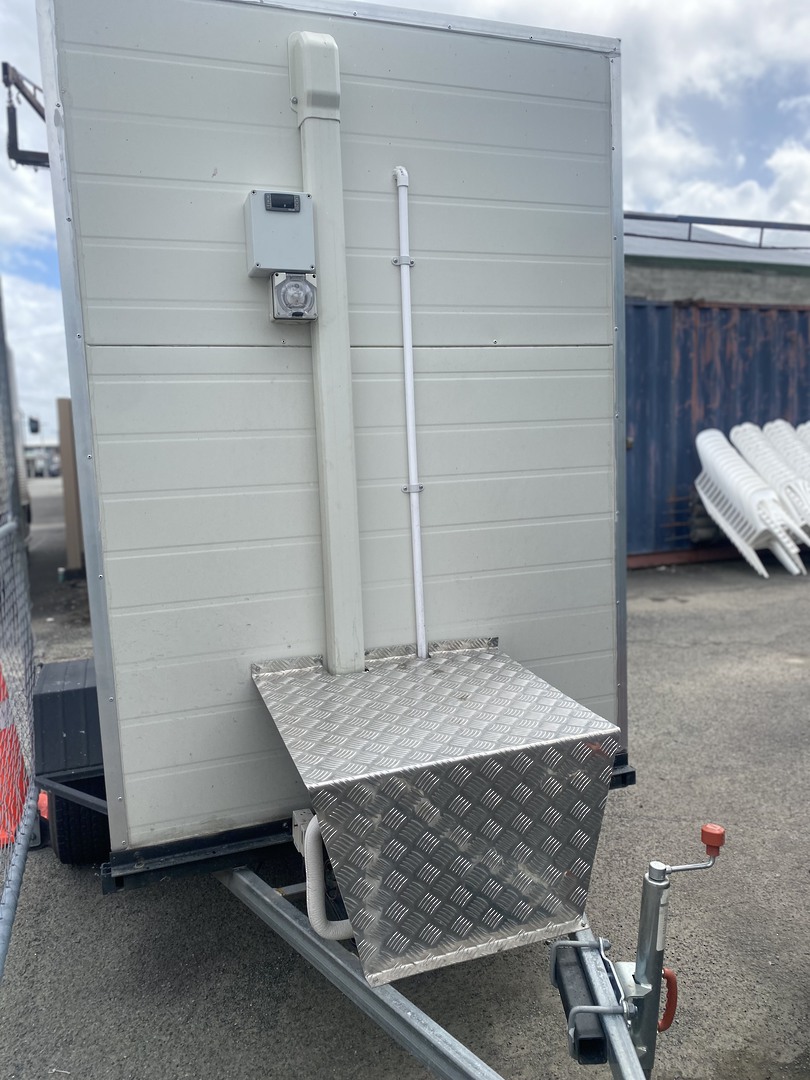 Extra Large Towable Chiller image 2